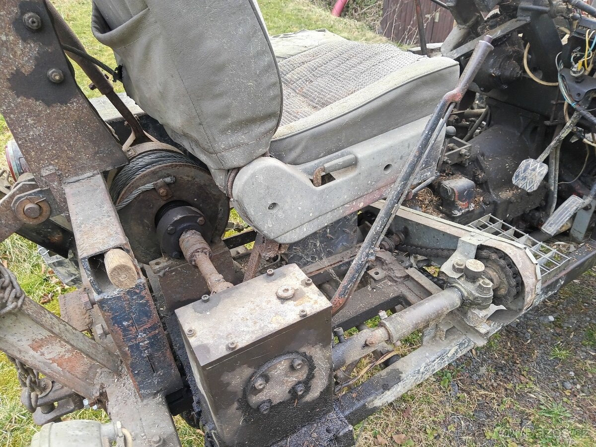 Traktor domácí výroby 4x4 - 5