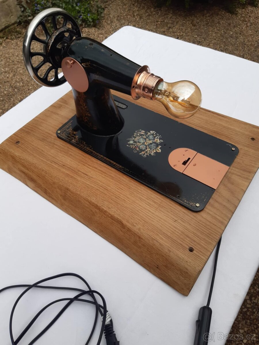 Lampa z šicího stroje - 5
