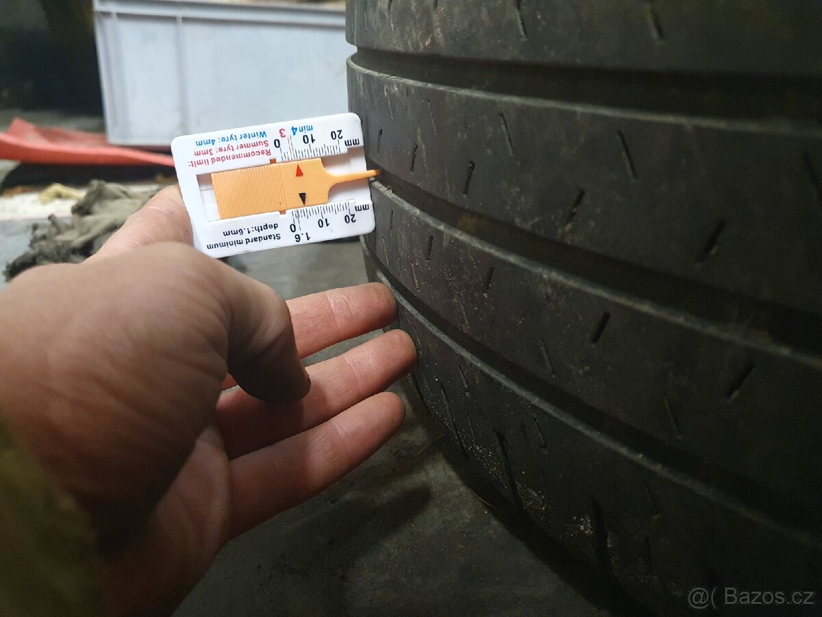 Letní sada: 215/65 R16 C 104/102 T, s disky R16, 5x108 ET42 - 5