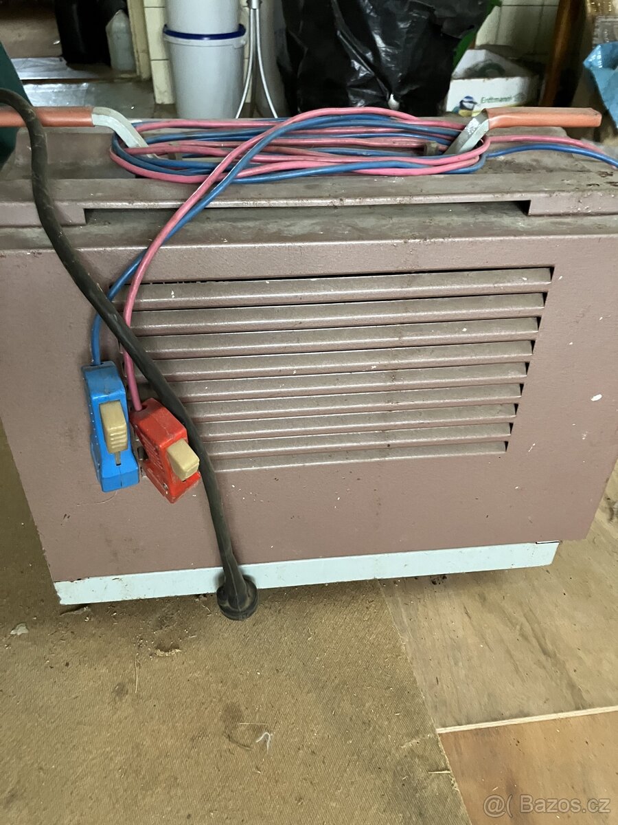 Profi nabíječka NABÍJEČ NB 22A - 5