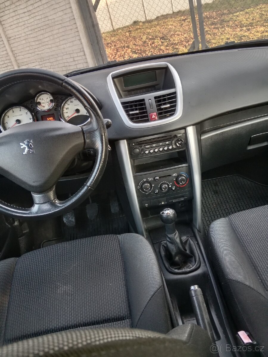 Peugeot 207 - 5