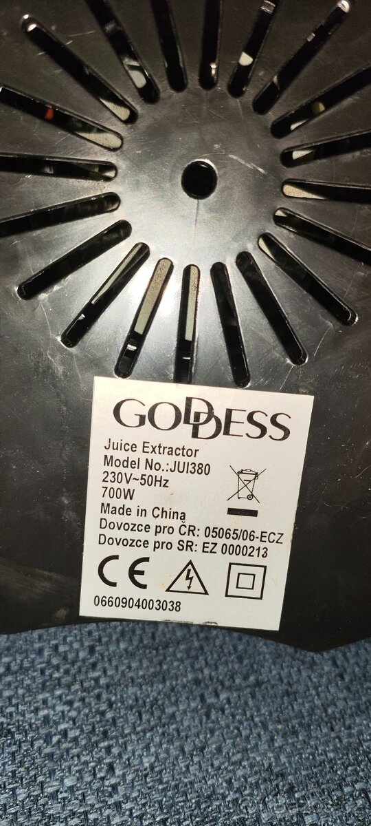 Odšťavňovač Goddness - 5