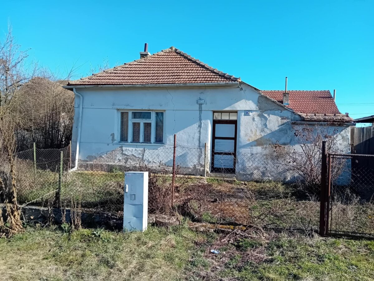 RD se zahradou v obci Litobratřice - 5