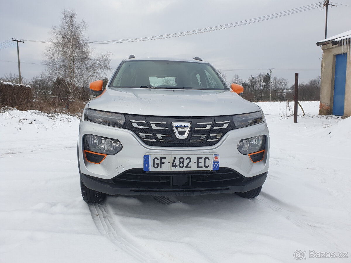 Dacia Spring, dojezd 150-250km, rychlonabíjení CCS - 5