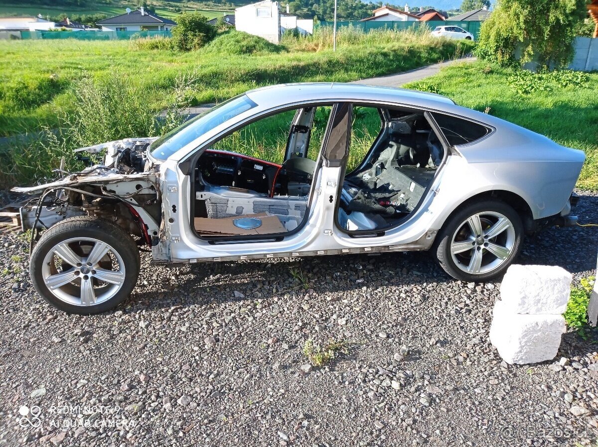 Dvere Audi A7 4G farba: LA7W - 5