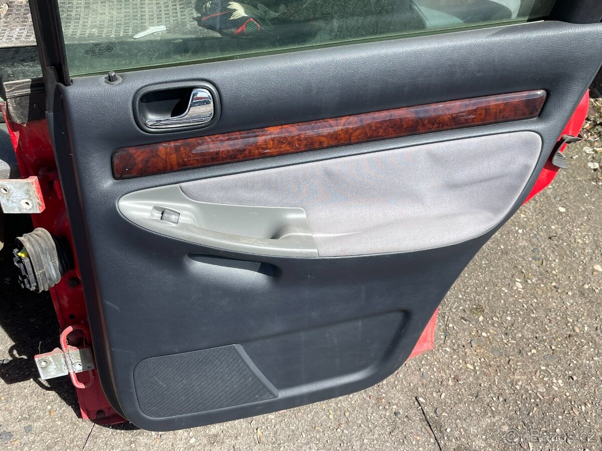 Audi A4 B5 tapecírunk interiér - 5