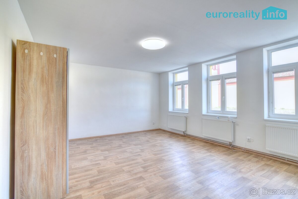 Pronájem bytu 1+1, 62m² - 5