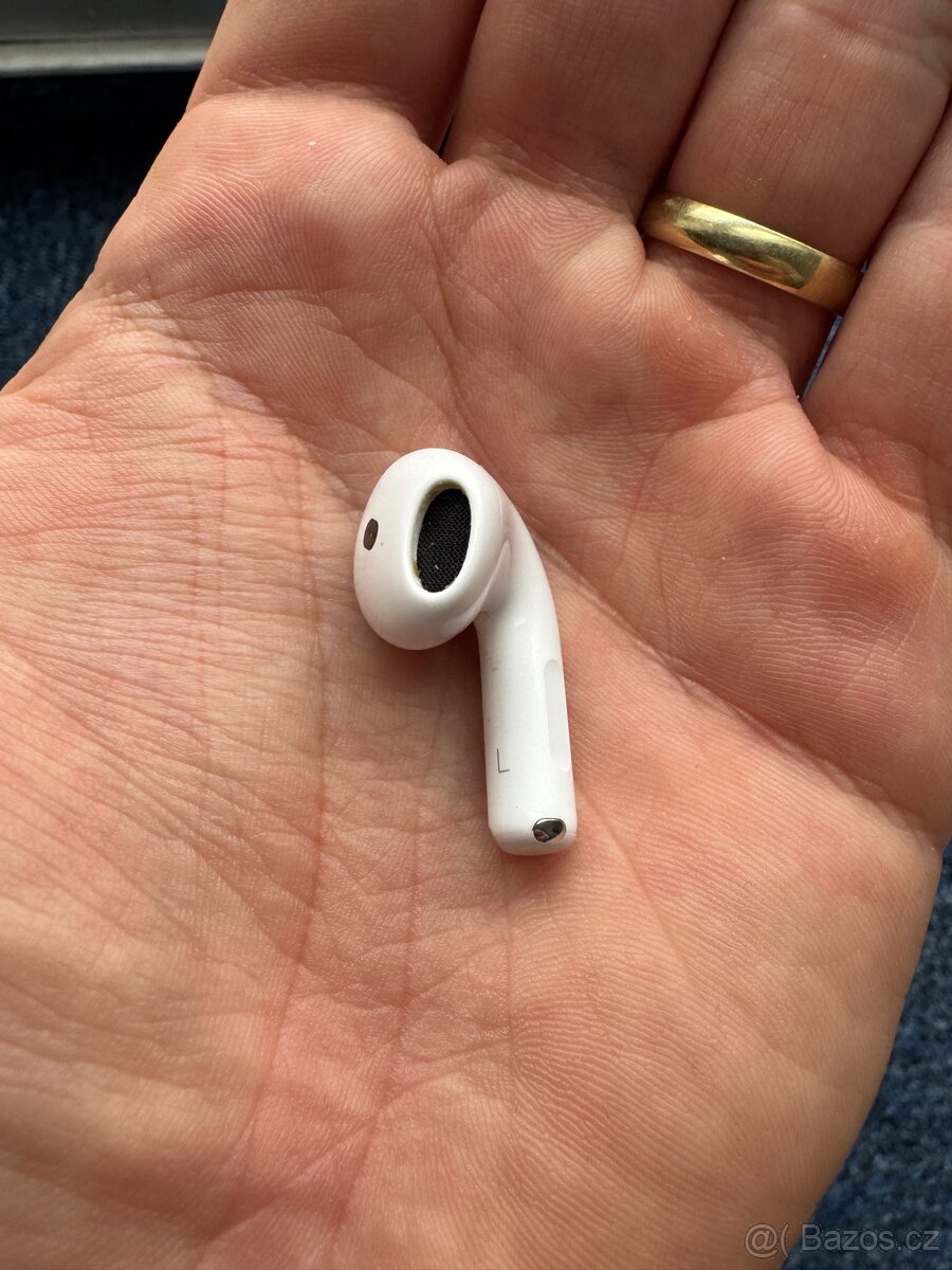 Apple AirPods 4 – levé sluchátko + nabíjecí pouzdro - 5