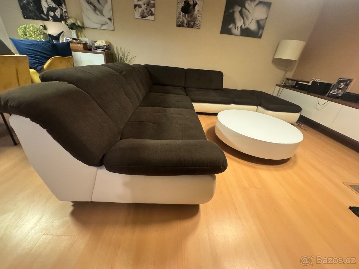 Luxusní rohová sedačka 300×180 cm – rozklad + úložný prostor - 5