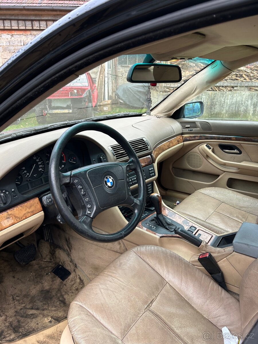 Bmw e39 530DA 135kw náhradní dily cosmosschwarz - 5