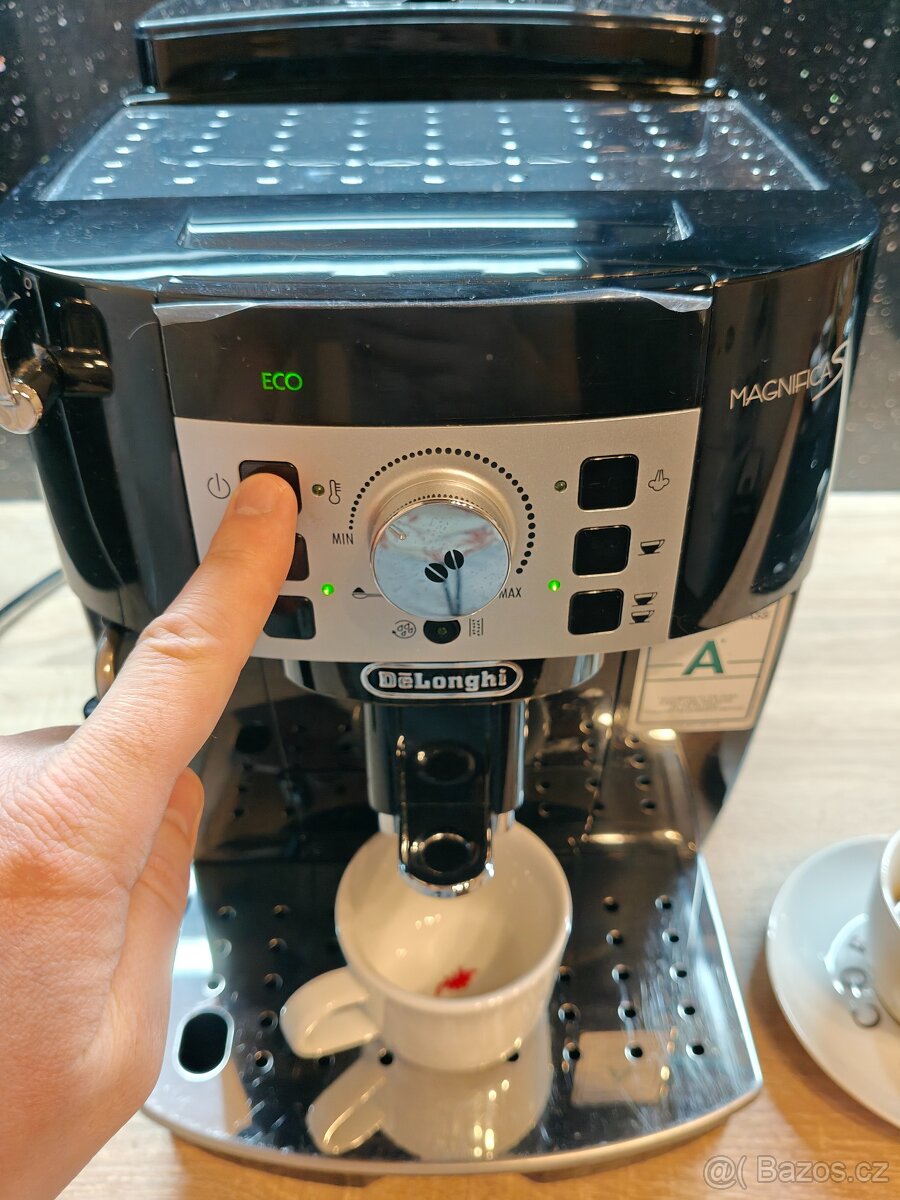 DeLonghi Magnifica S - 5