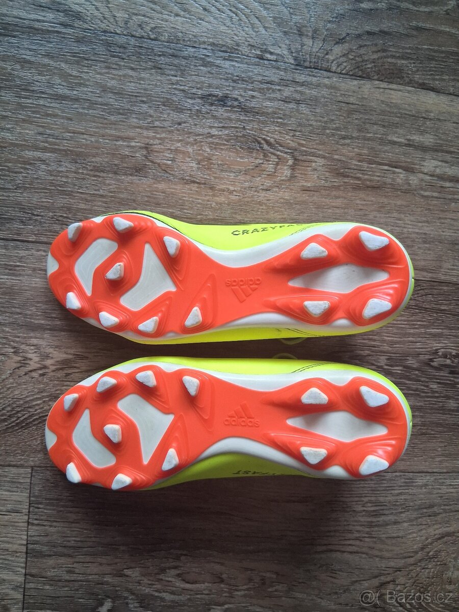 Žluté kopačky - 5