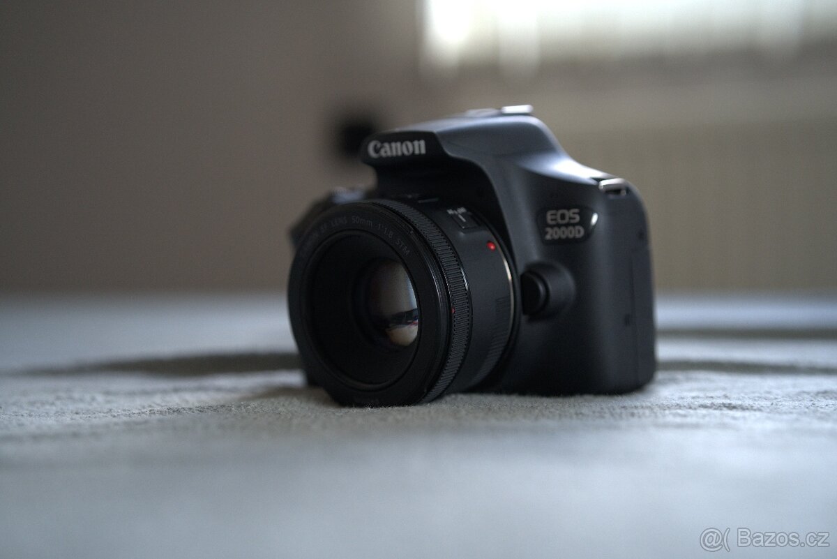 Prodám Canon EOS 2000D - 5