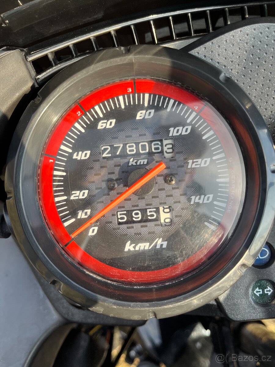 Honda CBF125 - 5
