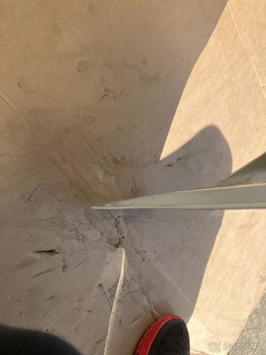 kapota octavia iv 4 BILA haubna - 5