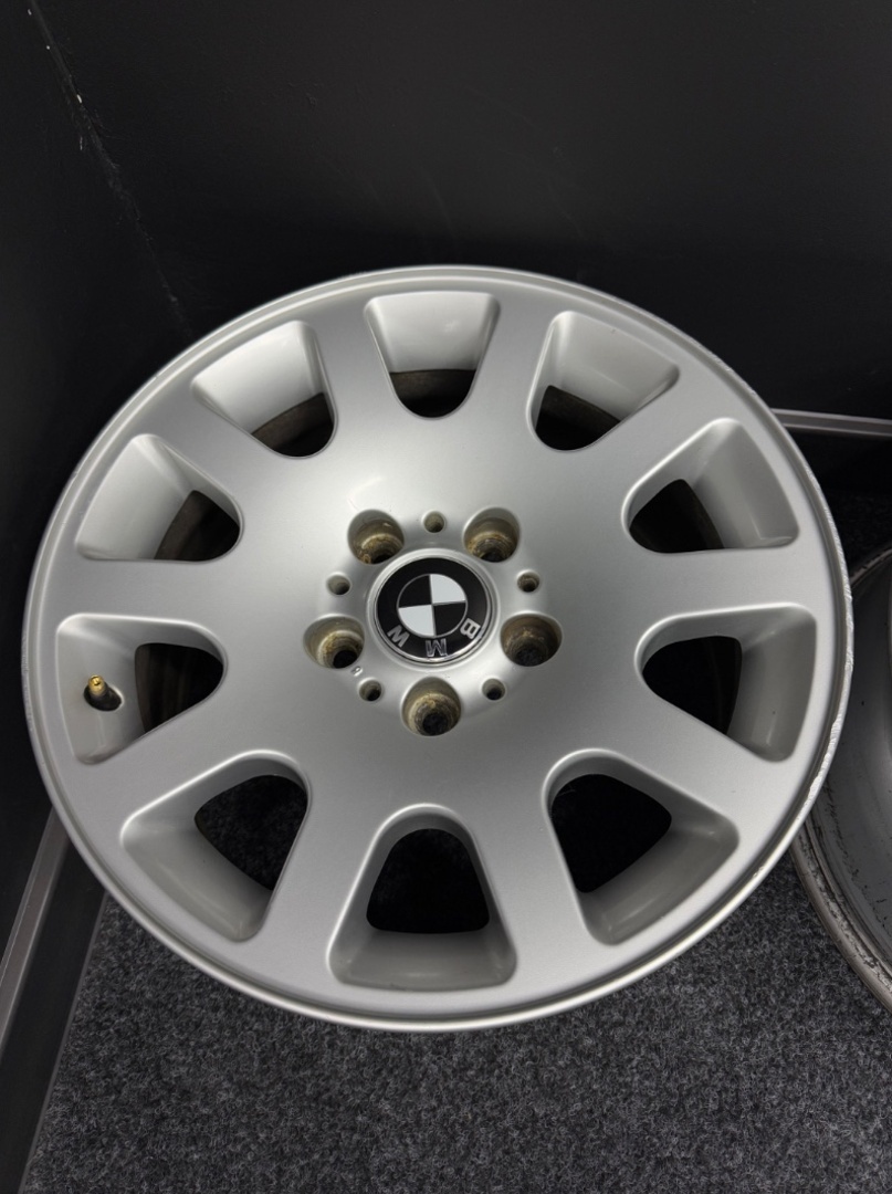 Alu BMW 5x120 16” style 60 - 5