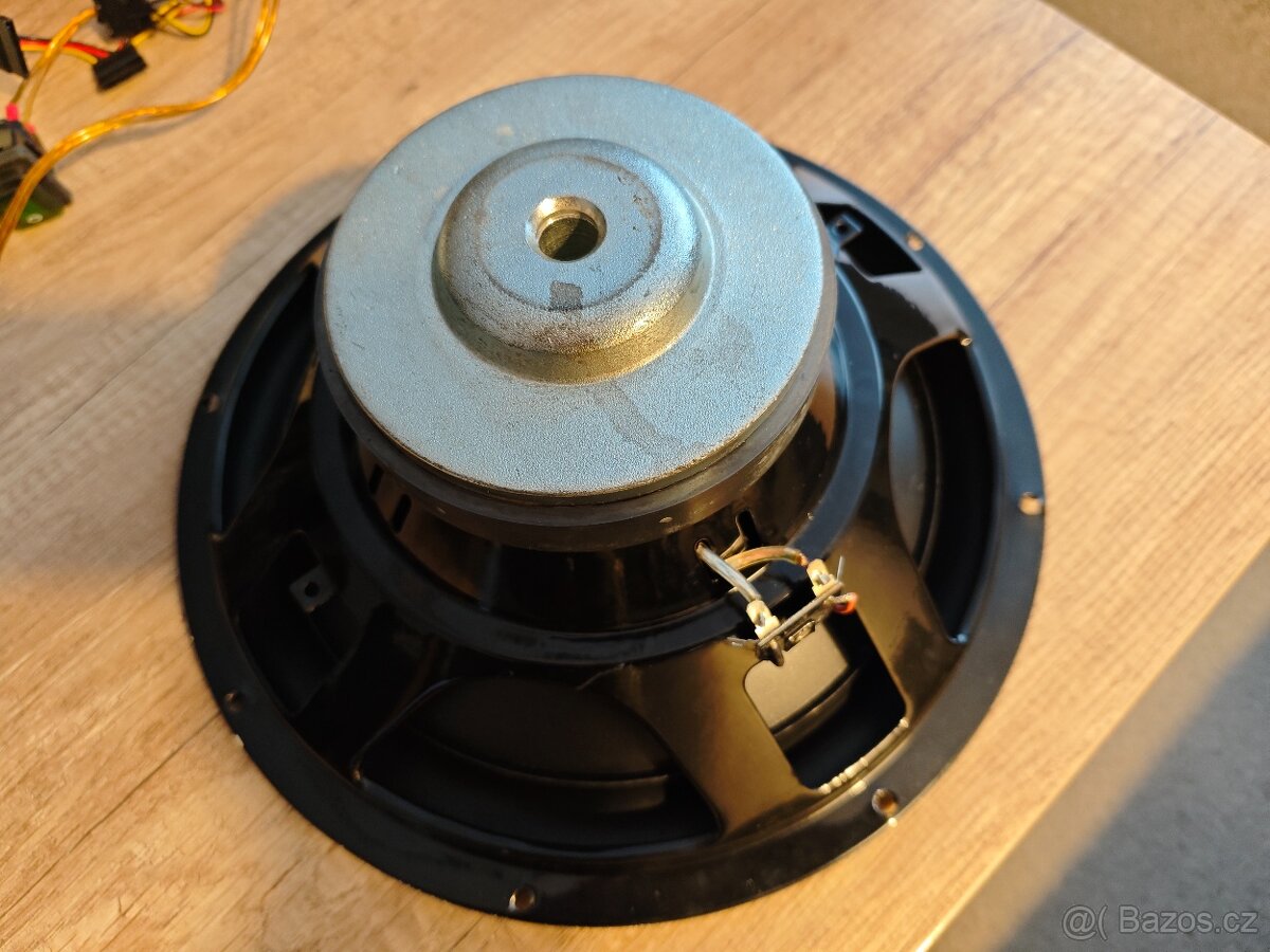 Prodám subwoofer Blaupunkt - 5