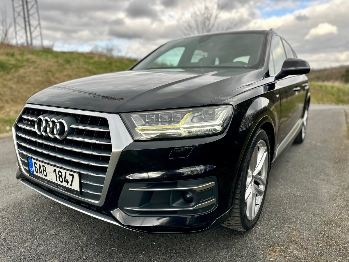 Audi Q7 S-Line - 5