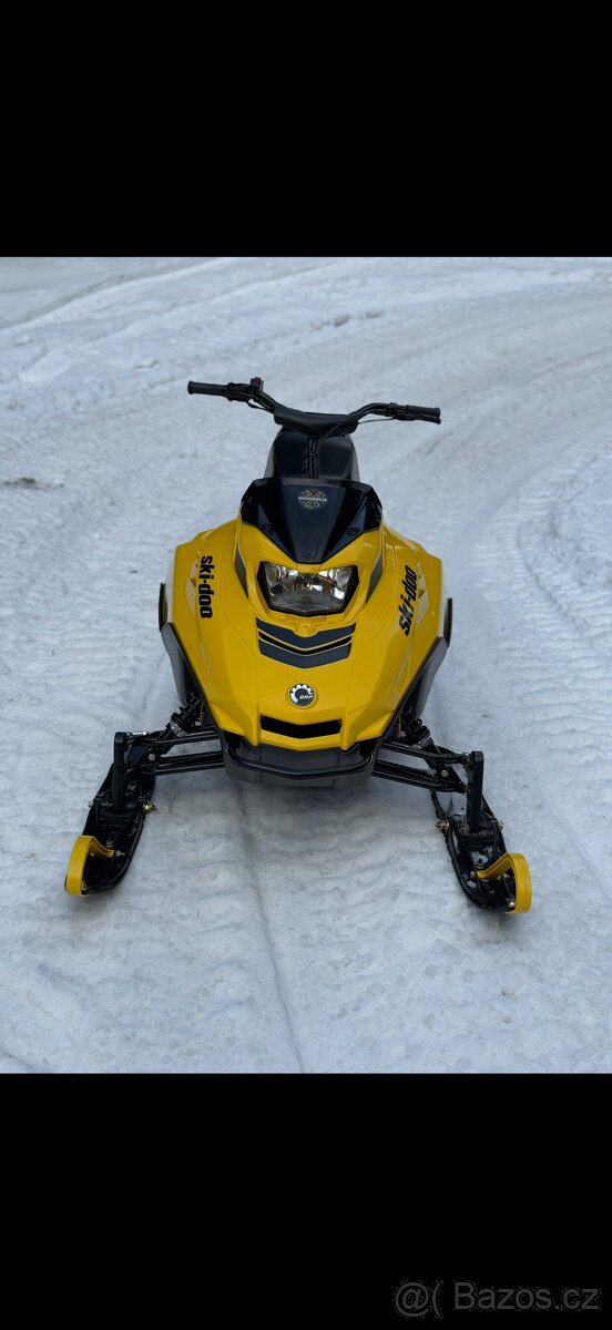 Dětský sněžný skútr Skidoo MXZ 200 - 5