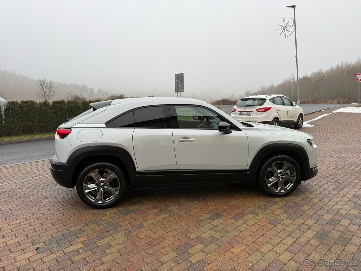 MAZDA MX-30 e-SKYACTIV EV 107kW-2023-12.113KM-ZÁRUKA DO 2029 - 5