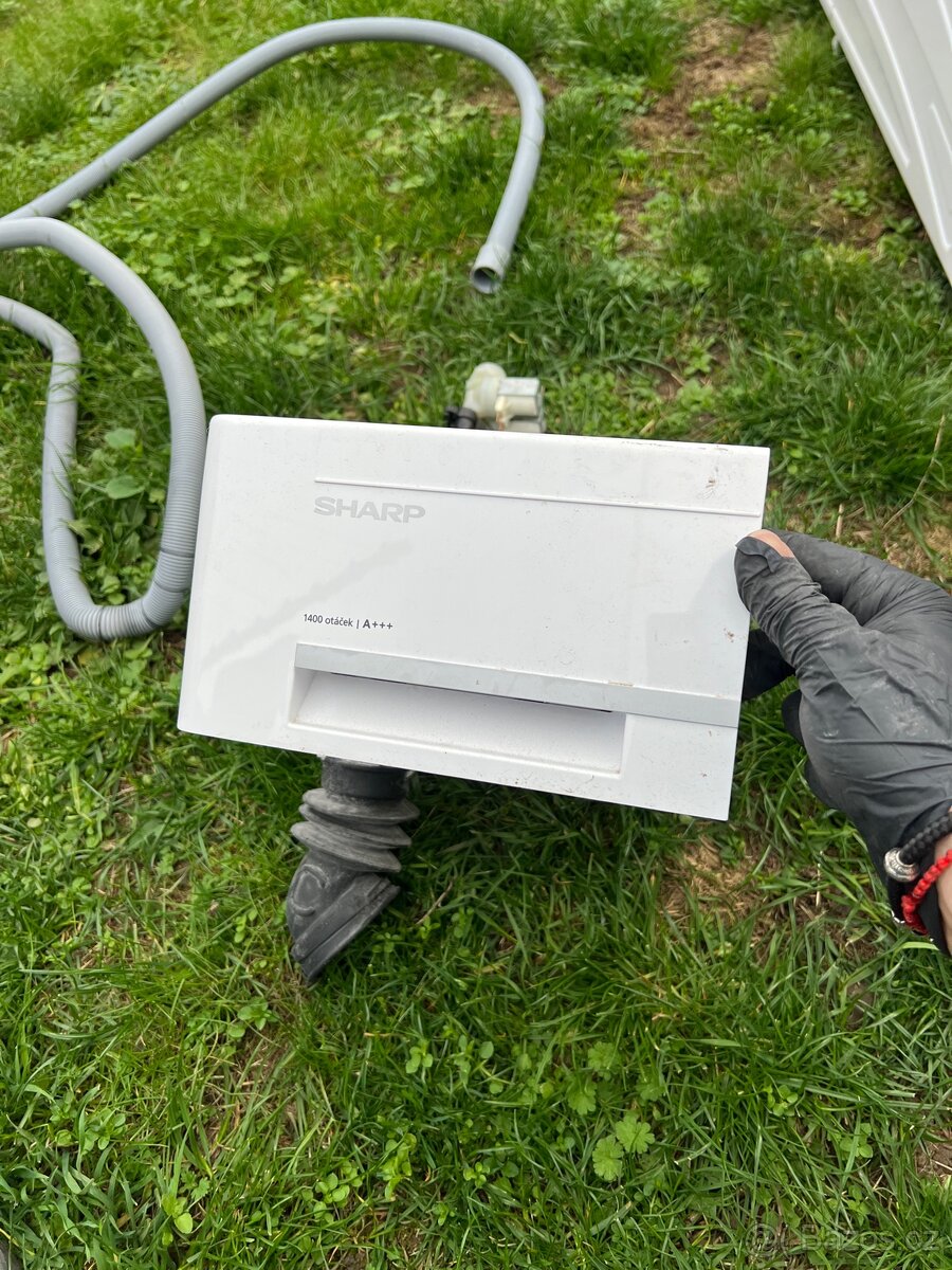 SHARP ES GFB7143W3 PRAČKA na díly funkční - 5
