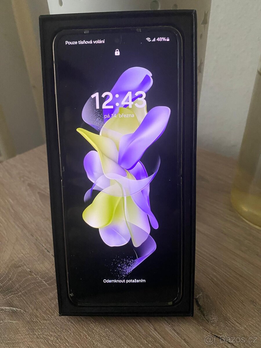 Samsung Galaxy Flip 4 256GB Rose goold - 5