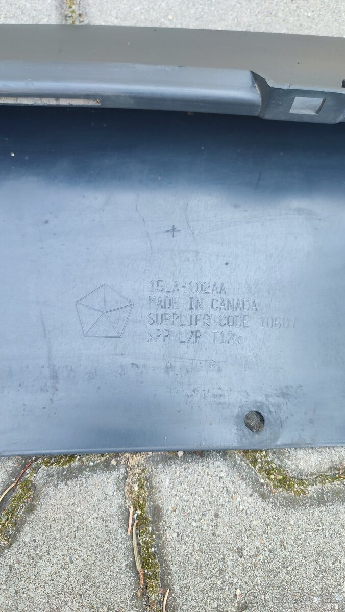 Difuzor (Lipo) předního nárazníku Dodge Challenger - 5