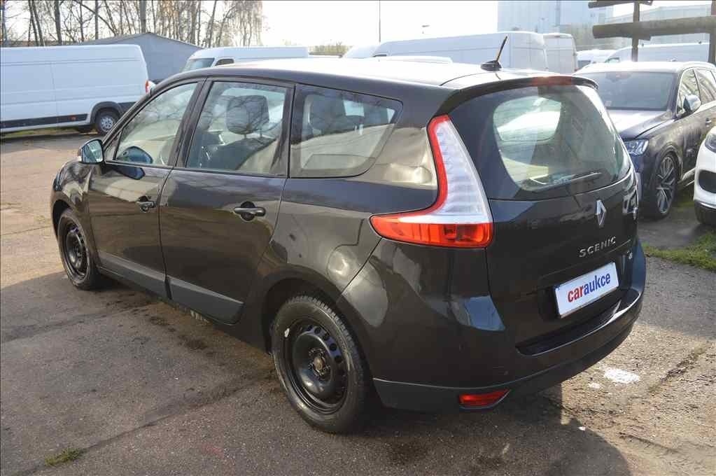 Renault Scenic 1,5 DCI 7 mist - 5