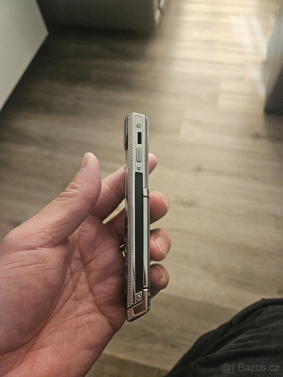 Vertu - 5