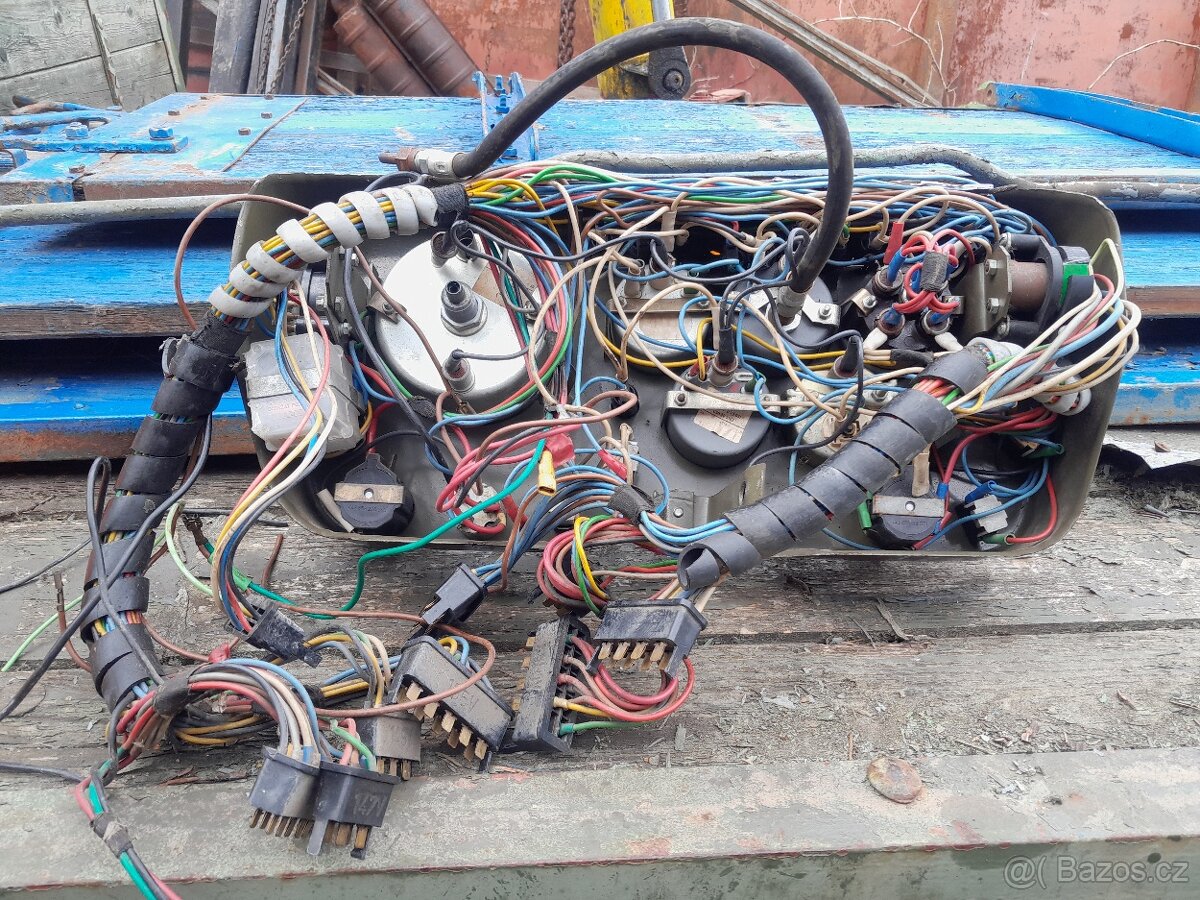 Palubní desku v3s M2 - 5