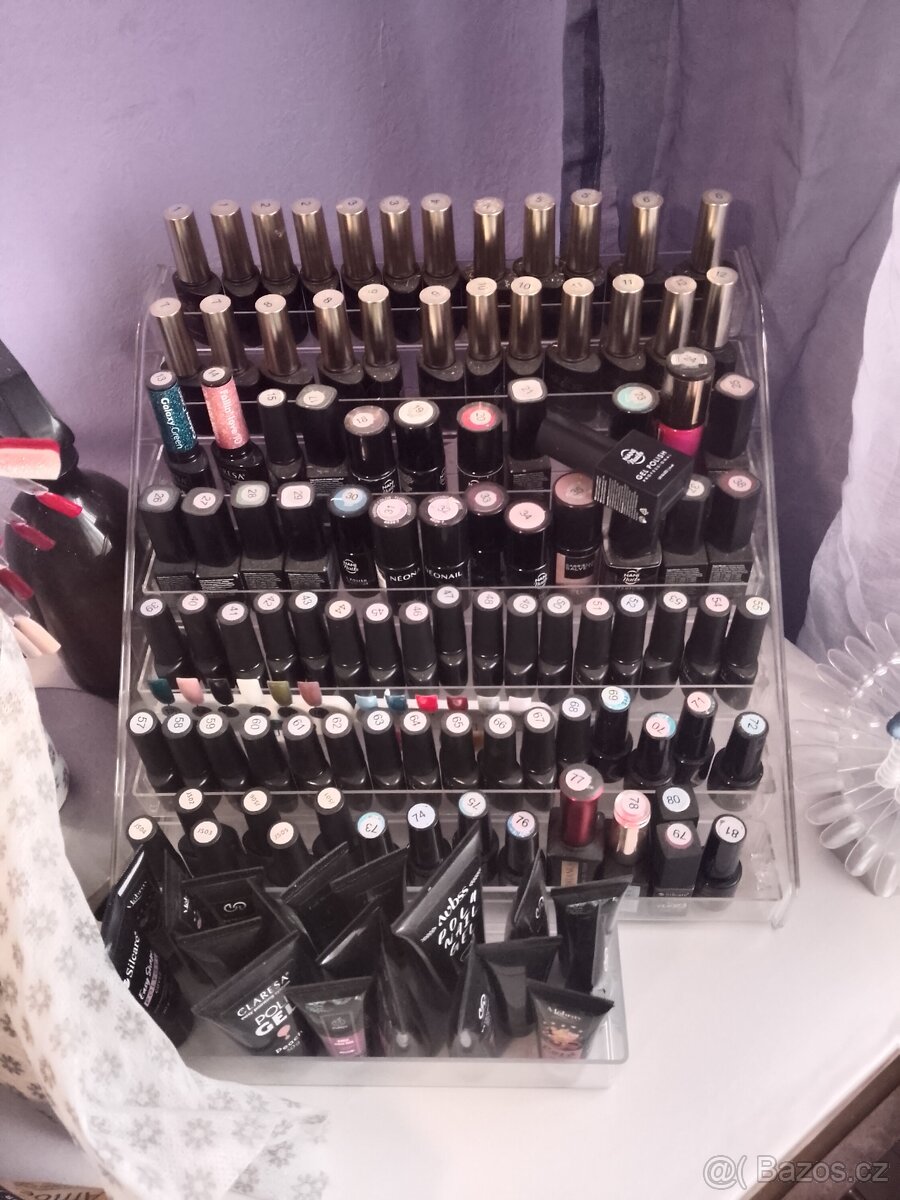 Domácí vybavení do salónu na nehty - 5