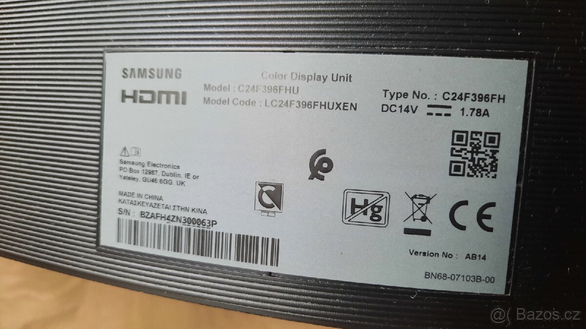 Prohnutý LCD monitor Samsung 24", Full HD 1920×1080 - 5