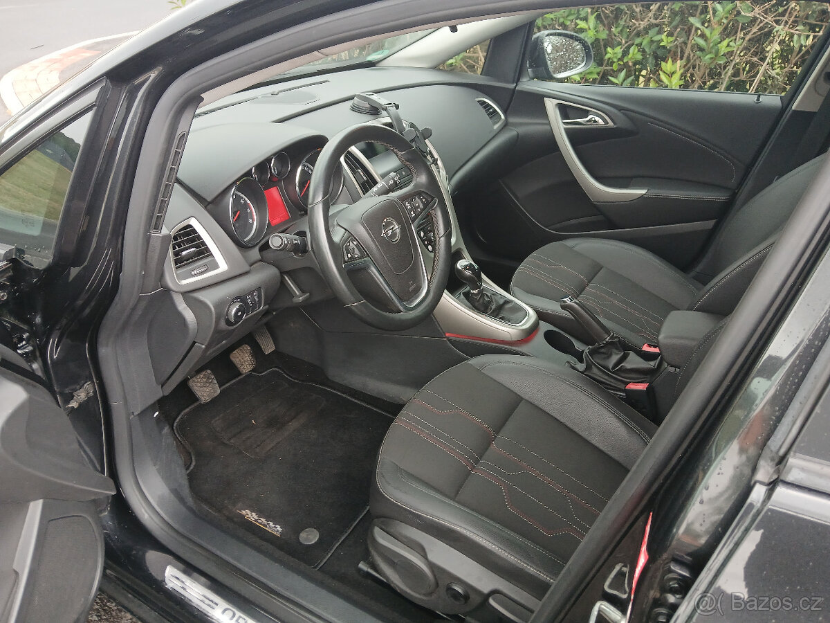 Opel Astra Com 1.6i Jen 98.000 Km serviska - 5