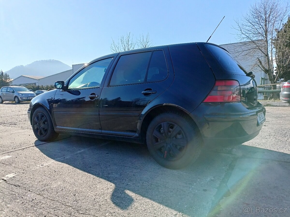Prodám VW Golf lV 1.6 fsi - 5