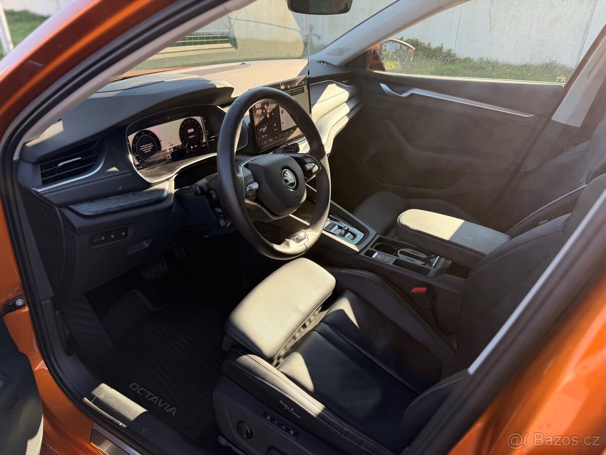 Škoda Octavia Combi Exclusive Selection - 5