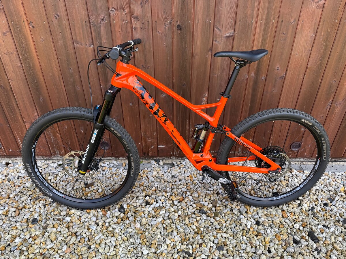 Ghost Path Riot 10, najeto 500 km, vel. L - 5