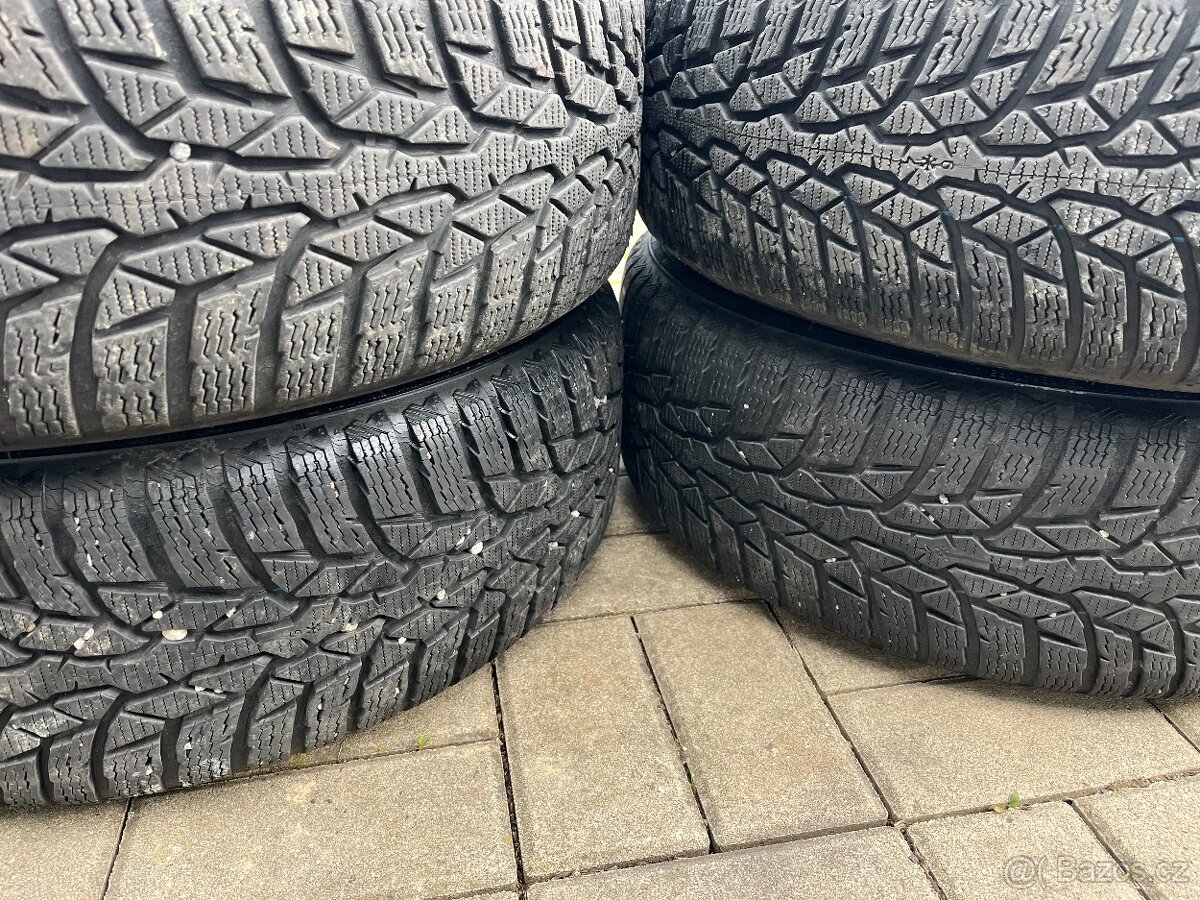 4x plechový disky 5x114 R16, zimní pneu 80% - 5