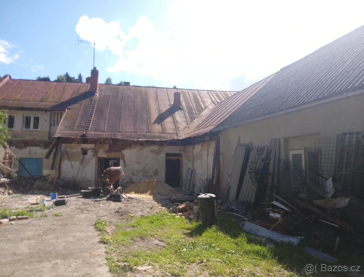 Velký rodinný dům k rekonstrukci - 5