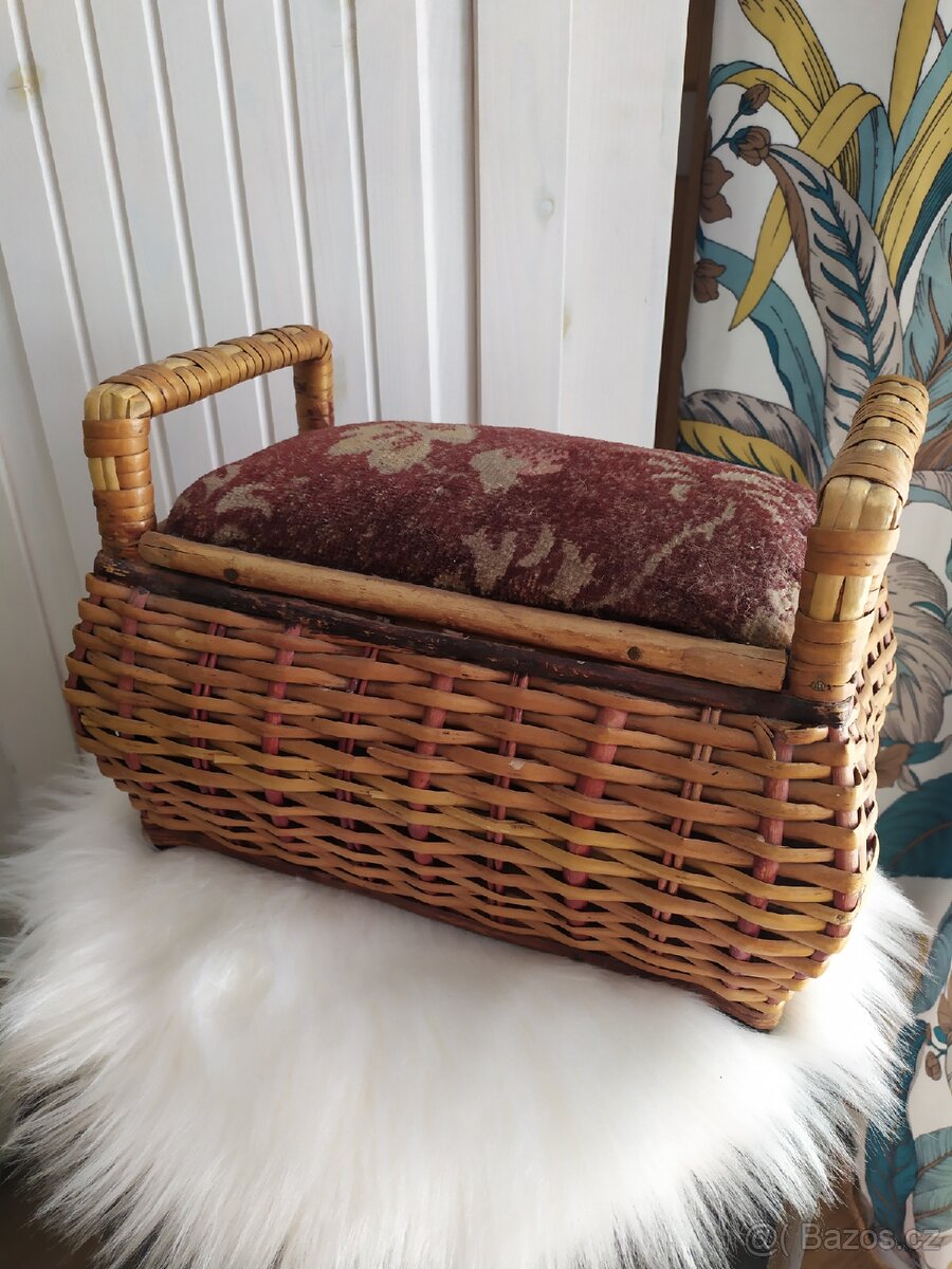 Proutěný košík na šití - 5