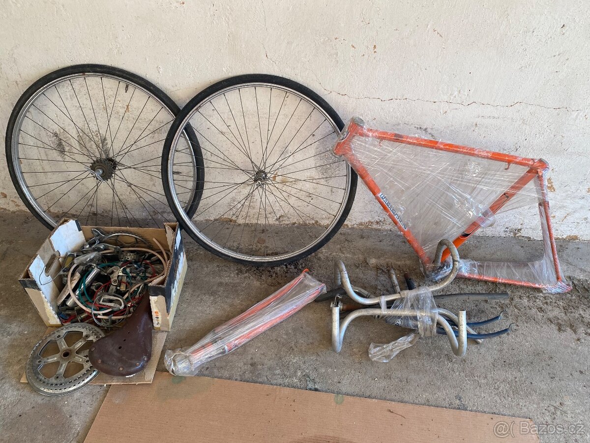 Prodám kolo favorit plus díly - 5