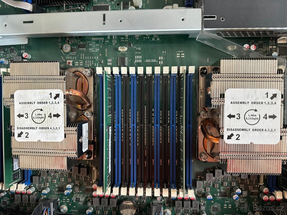 Fujitsu Server RX2540 M4, 64GB RAM, lyžiny, no HDD - 5