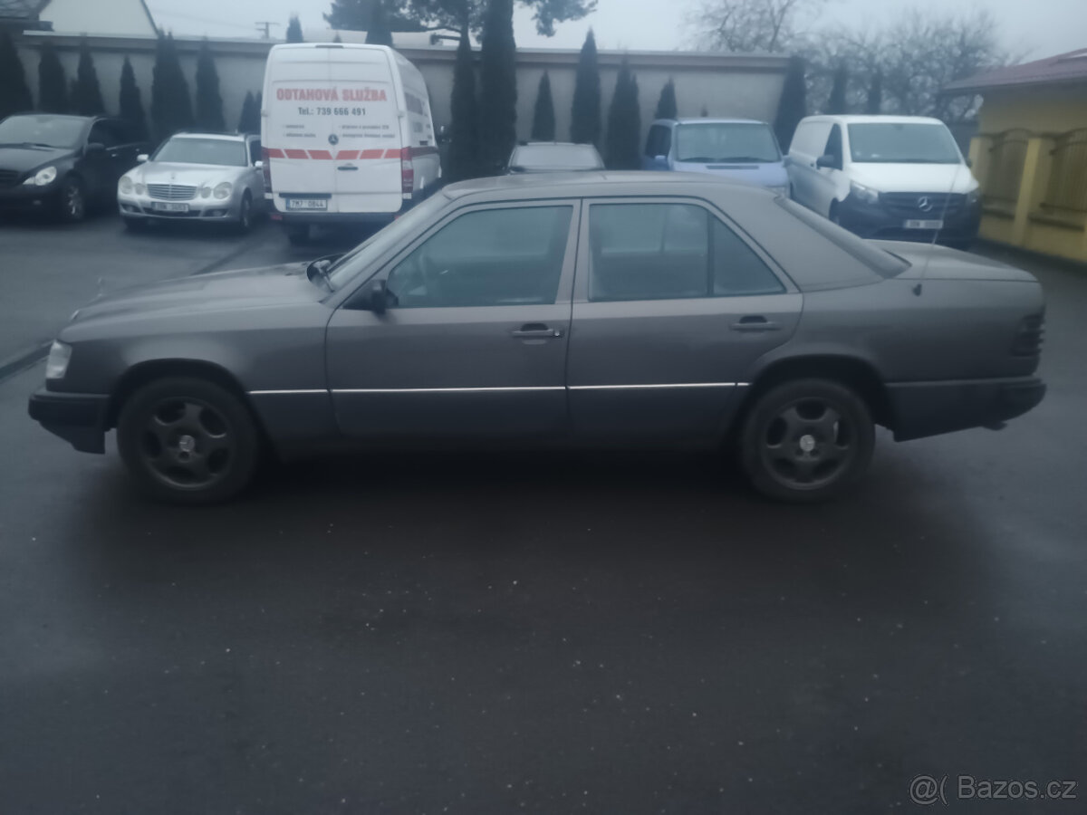 Mercedes-Benz W124 - 5