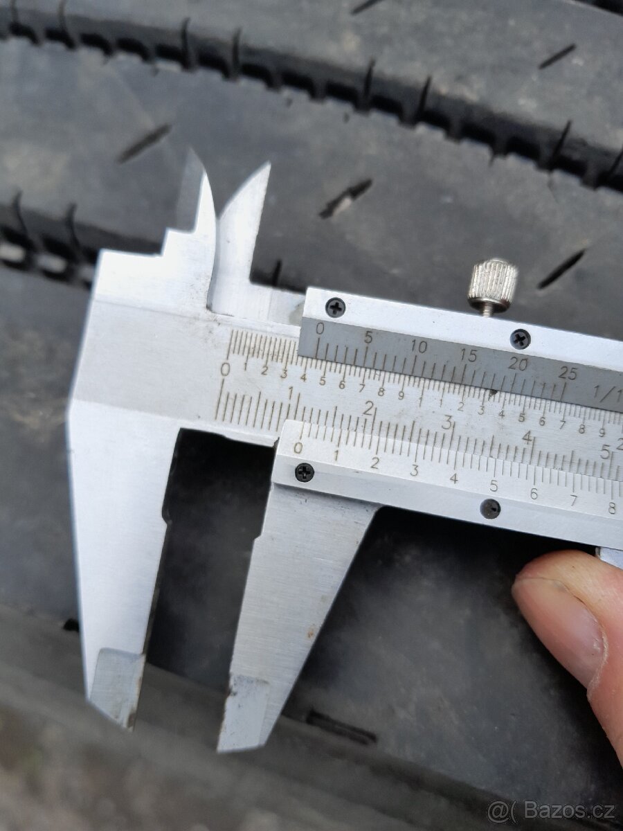 Pneumatiky 295/80 22,5 - 5