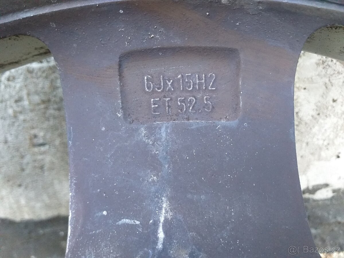 Sada obutých Al disků Ford - 5