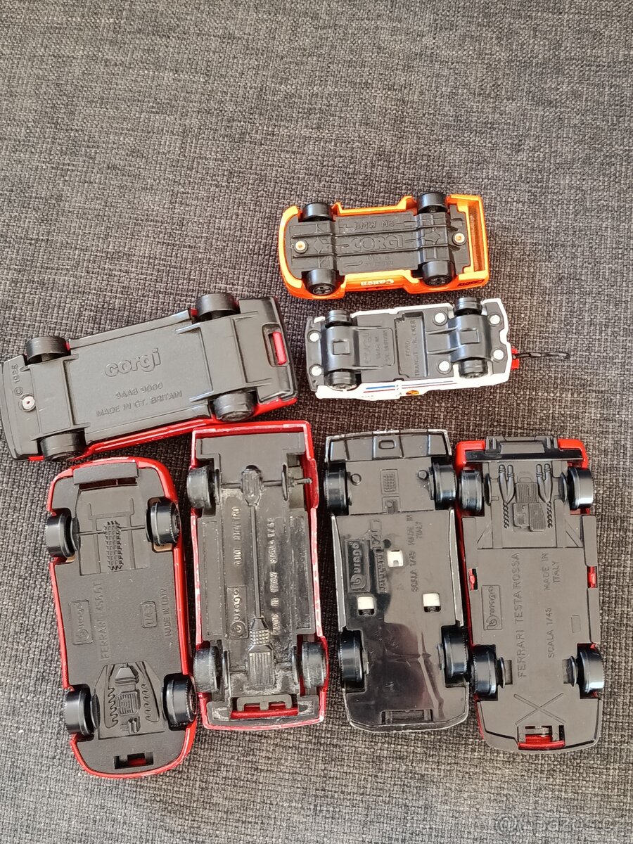 BBURAGO FERRARI, AUDI + CORGI SAAB, BMW A TRANSIT - 5