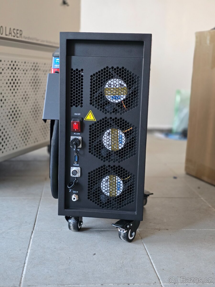 Lehká -Laserová svářečka SanLaser 1200W - 25kg - 5