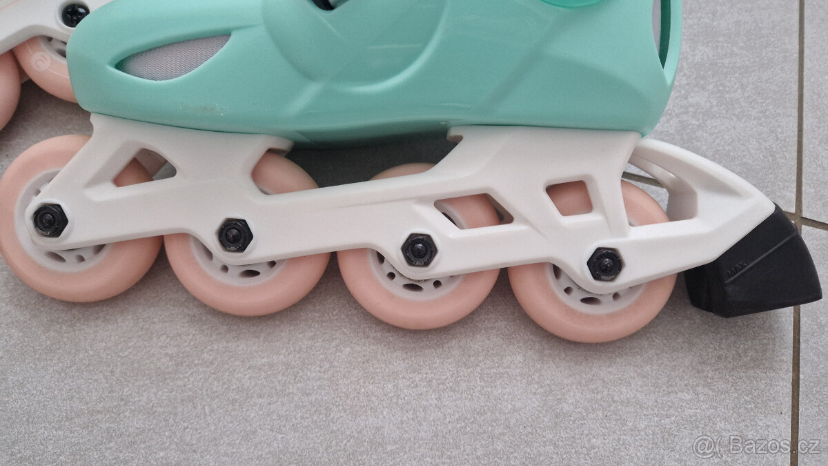 Prodám dětské in-lines Brusle, nastavitelná vel 28-30 - 5