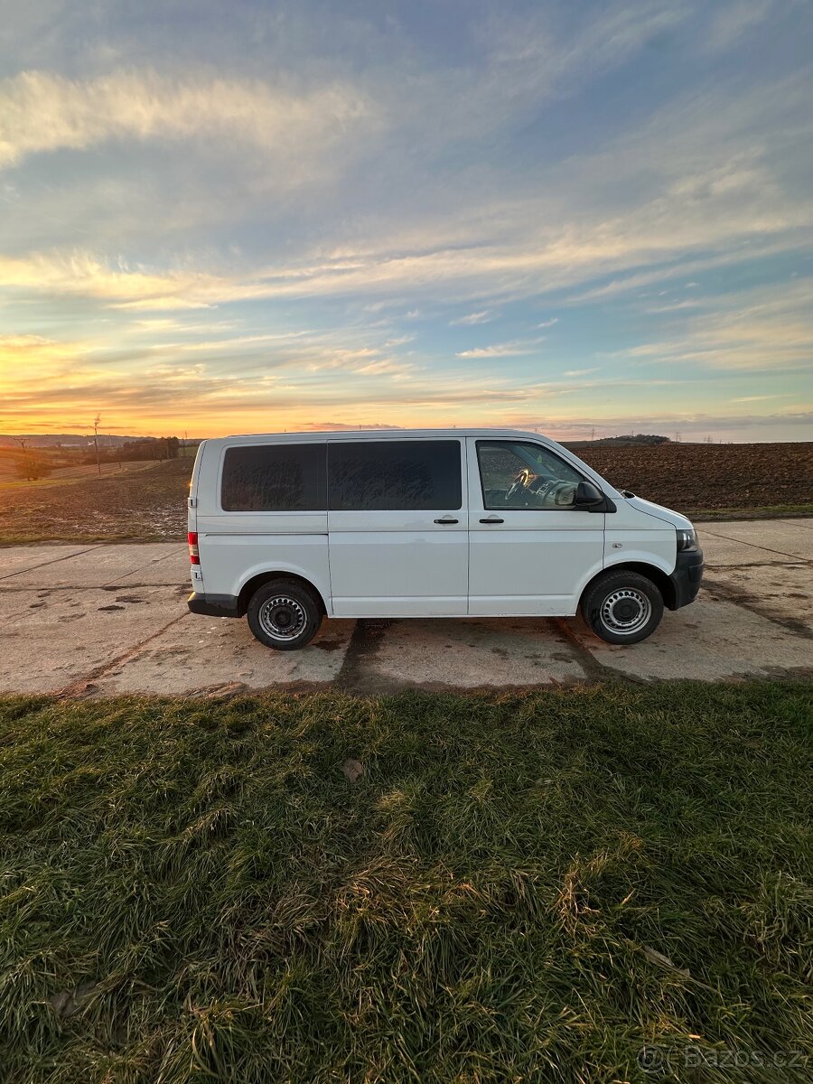 Volkswagen transporter T5 2.0TDI 75kw - 5