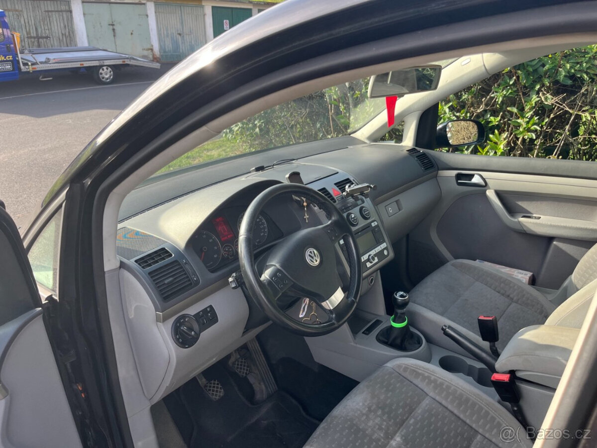 Volkswagen Touran 2.0i 80kW CNG - 5