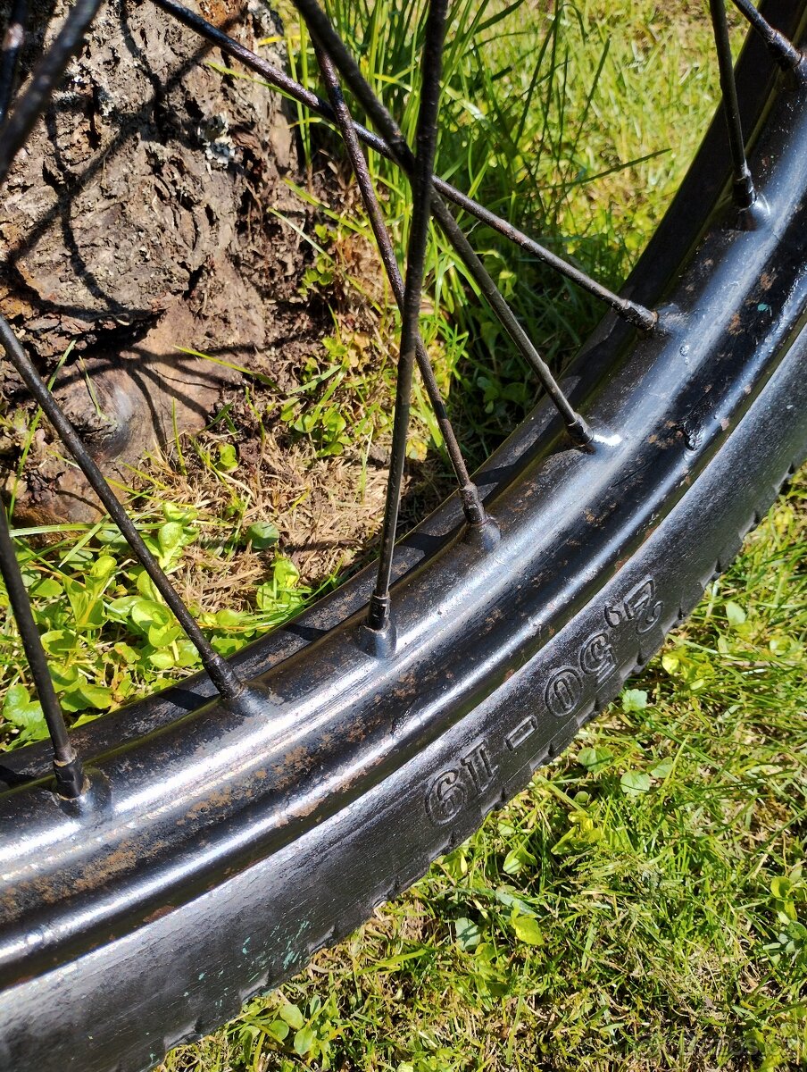 Prodám originální patinové kolo ČZ 98 ccm + brzda - 5